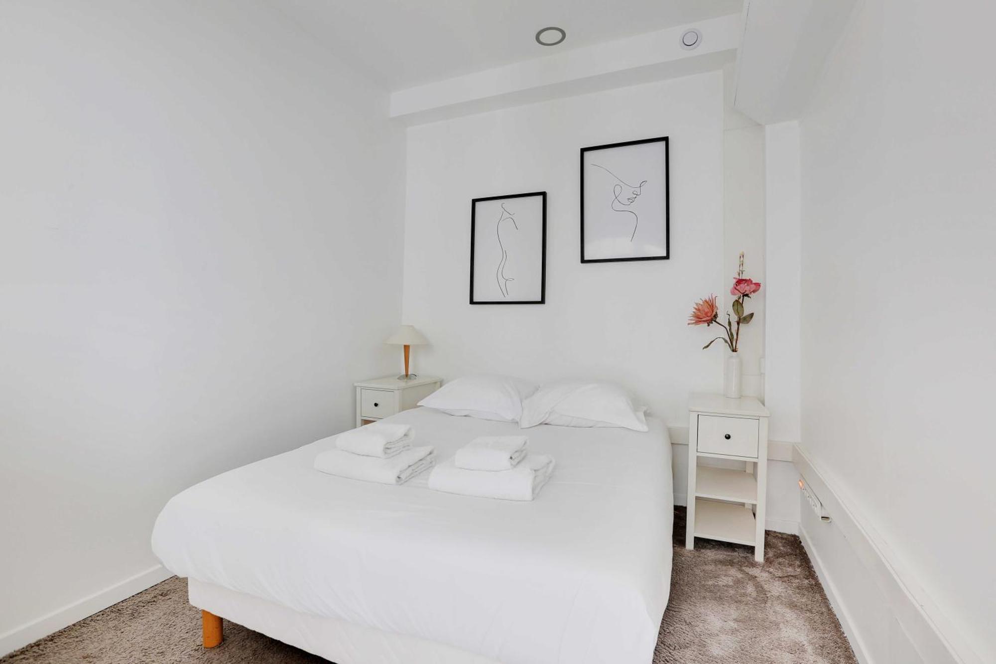 Magnificent With Ac- 3br-6p-bastille Parijs